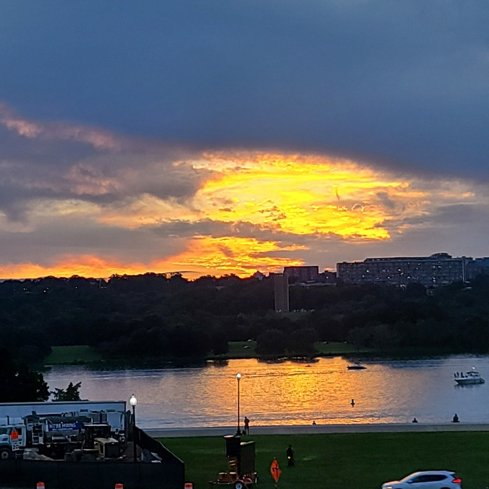 Meet your Posher, Tj